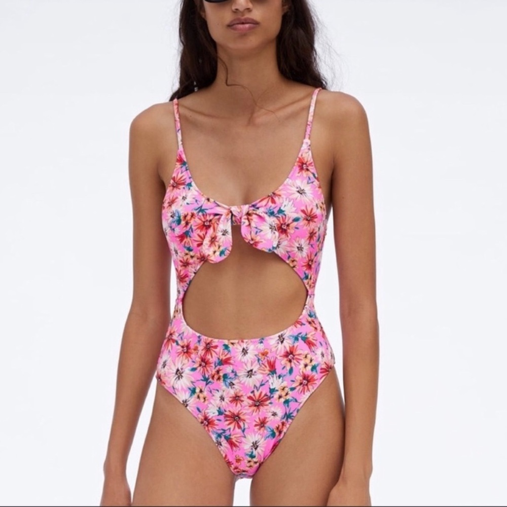 Zara pink swimsuit cutout middle size small